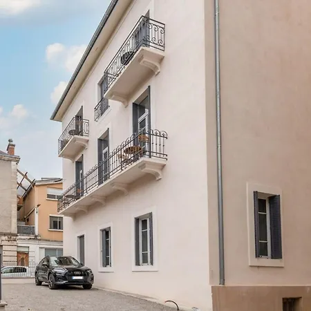 Delavigne Furnished Flat Apartment *