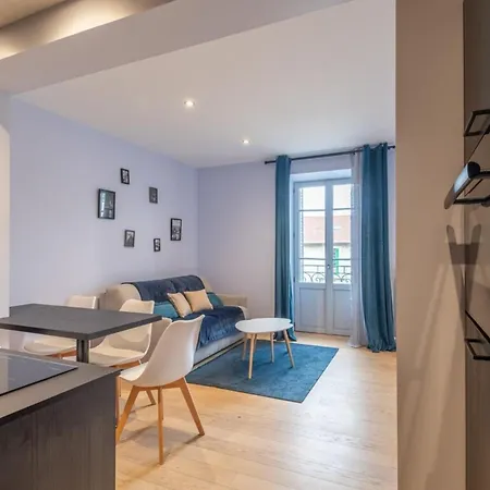 Apartment Delavigne Furnished Flat Aix-les-Bains