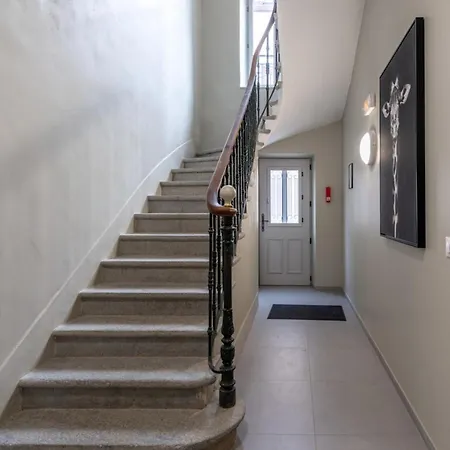 Delavigne Furnished Flat Apartment *