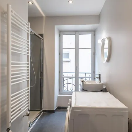 Delavigne Furnished Flat Apartment Aix-les-Bains
