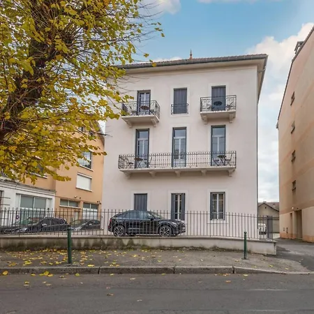 Delavigne Furnished Flat Apartment Aix-les-Bains