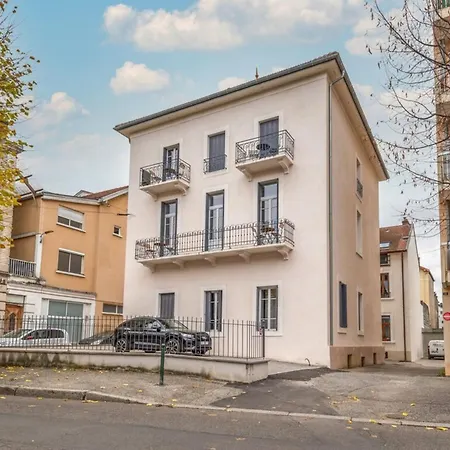 Apartment Delavigne Furnished Flat